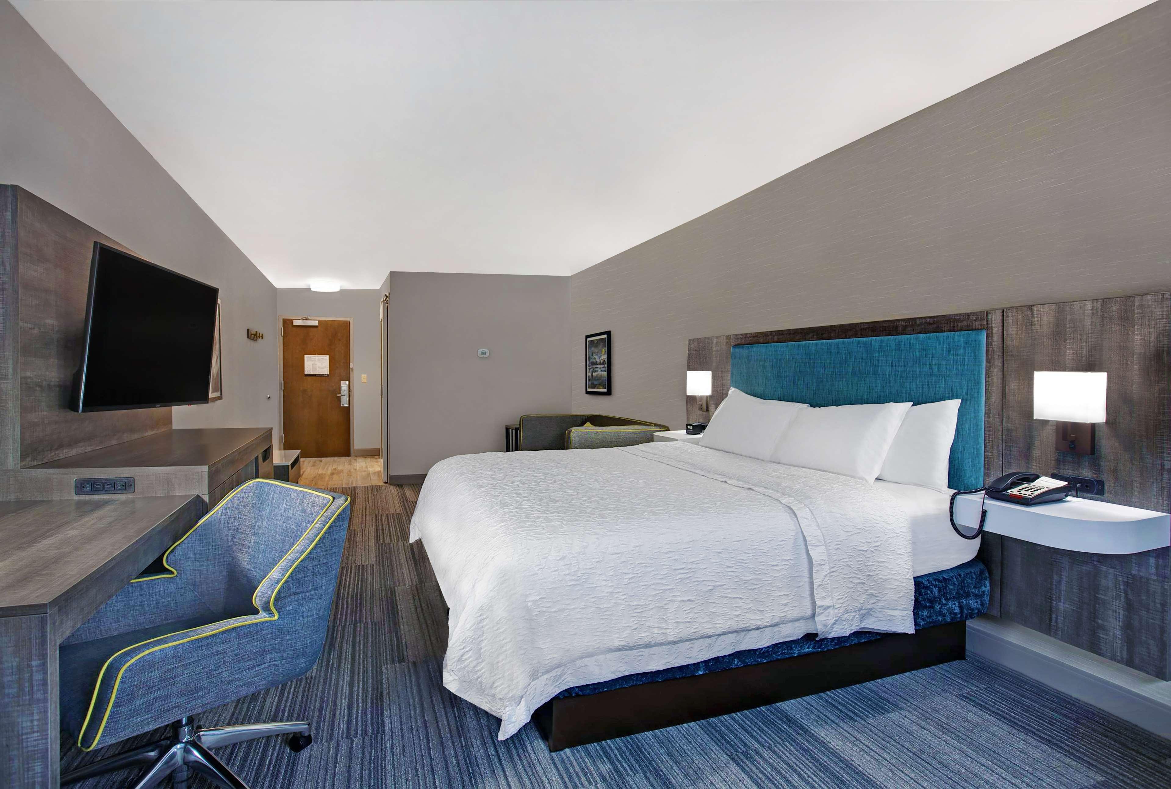 Hampton Hotel 3*