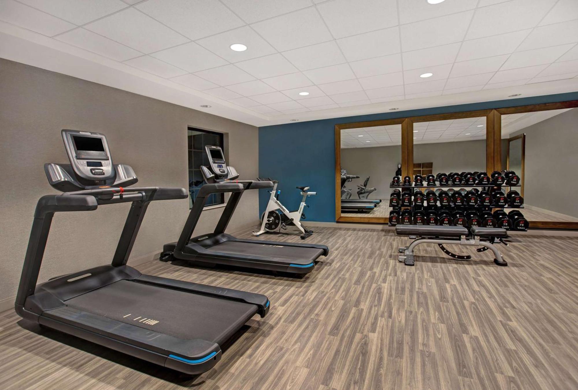 Hotel Hampton 3*