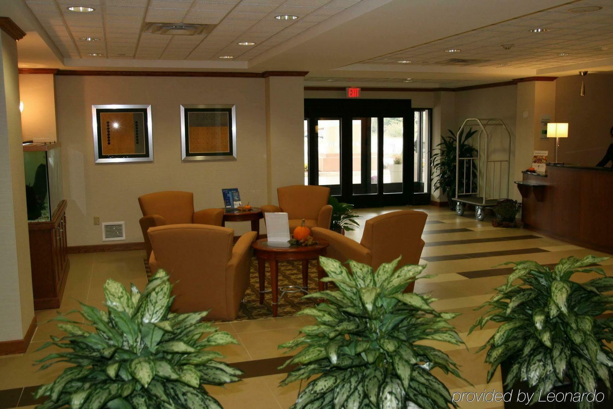 Hampton Hotel 3*