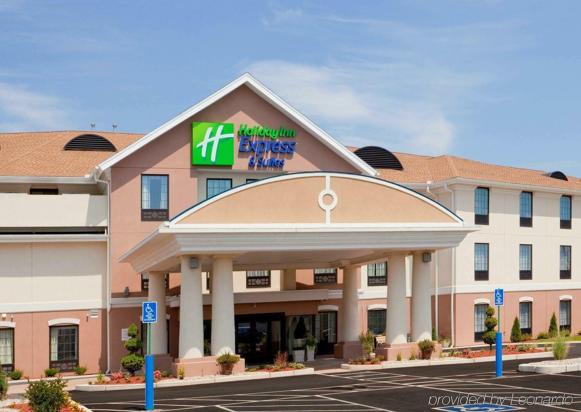 Hampton Hotel 3*